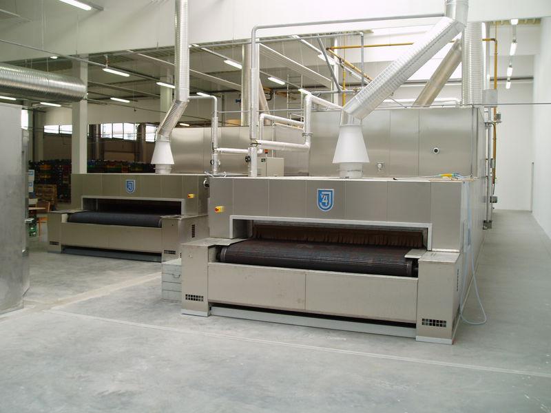 J4 Tunnel ovens